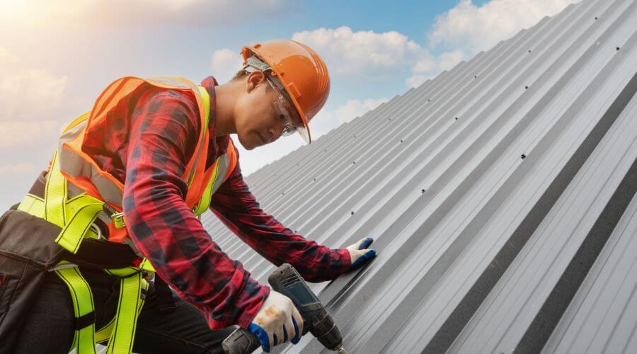 Professional Emergency Roof Repairs services in Iron Belt, WI